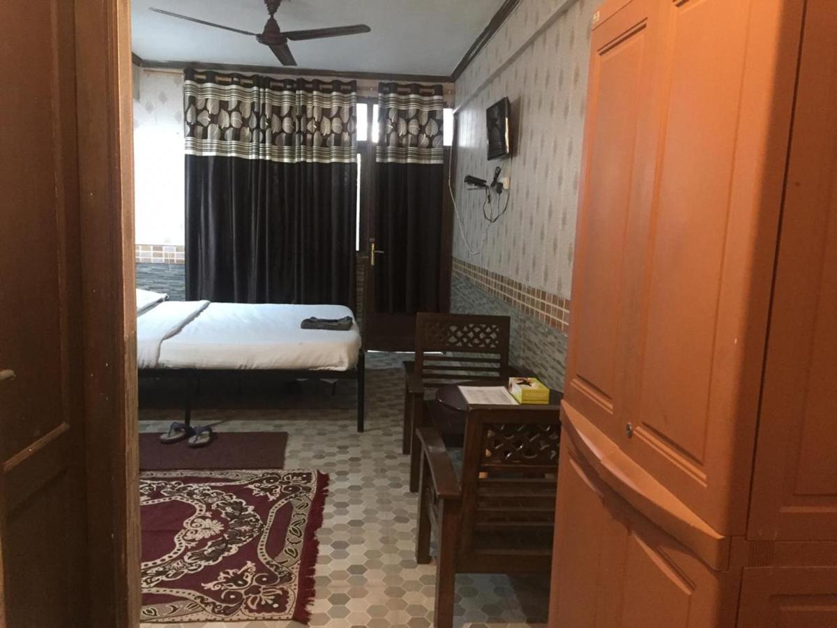 Hotel O Hya'S Homestay Dehradun Dış mekan fotoğraf