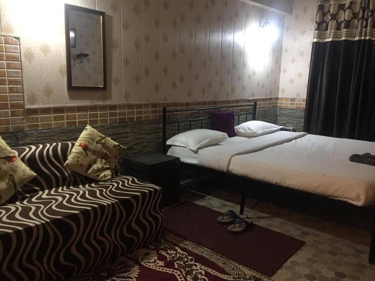 Hotel O Hya'S Homestay Dehradun Dış mekan fotoğraf