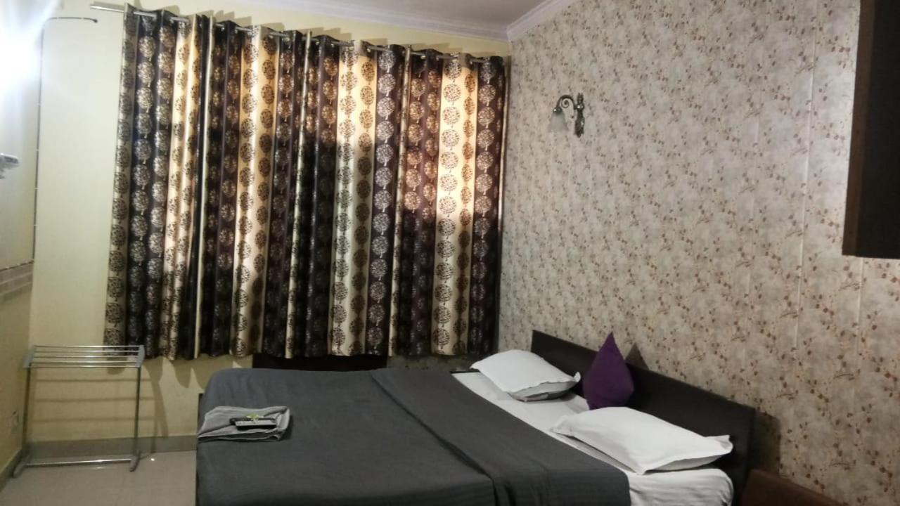Hotel O Hya'S Homestay Dehradun Dış mekan fotoğraf