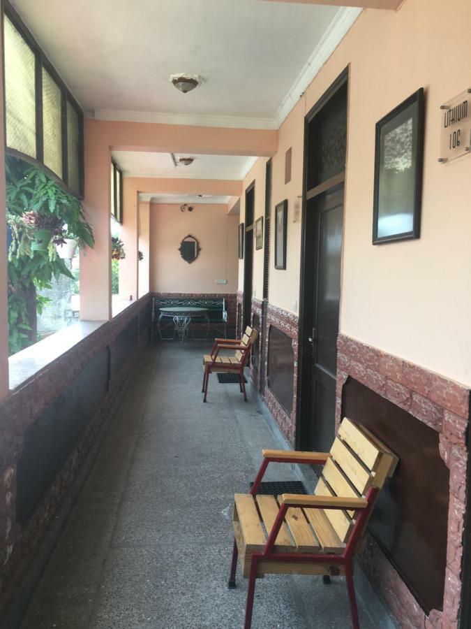 Hotel O Hya'S Homestay Dehradun Dış mekan fotoğraf