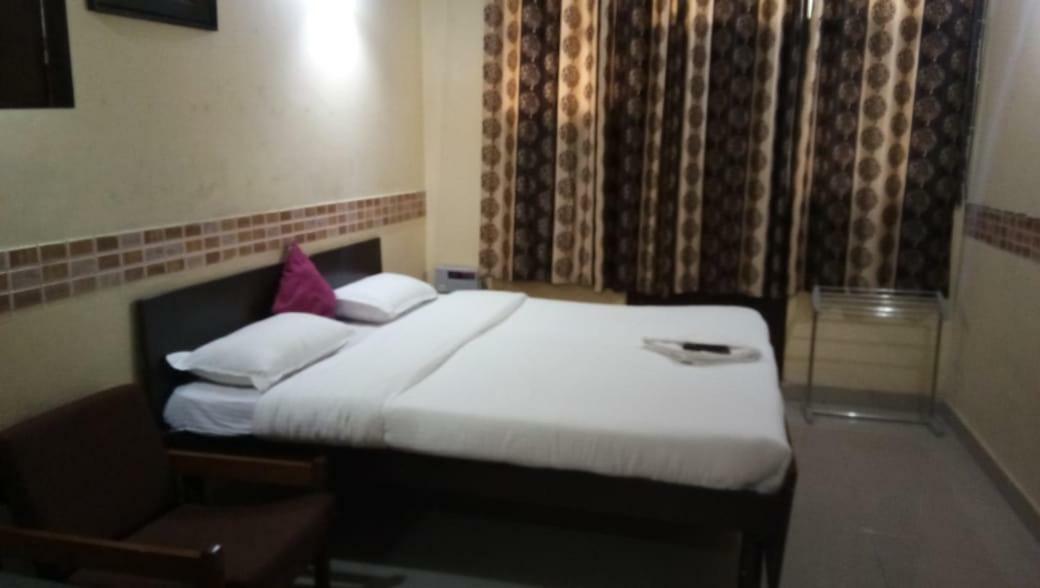 Hotel O Hya'S Homestay Dehradun Dış mekan fotoğraf